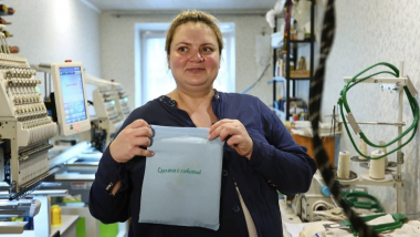 «Вышитое счастье»: как льняная нить соединяет ремесло и доброту?